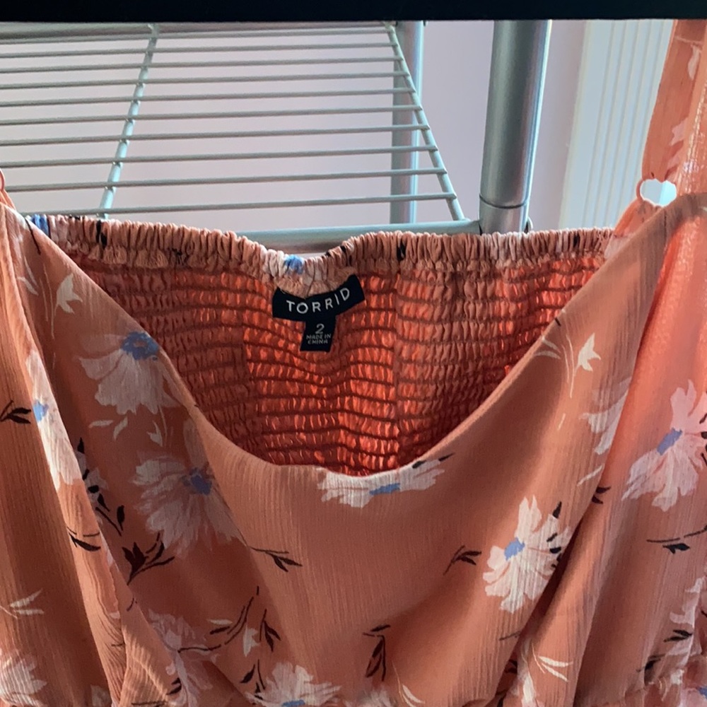 Top - Picture 2 of 3